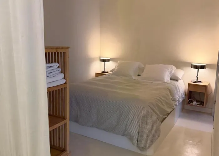 Casa Paloma En El Centro De Madrid